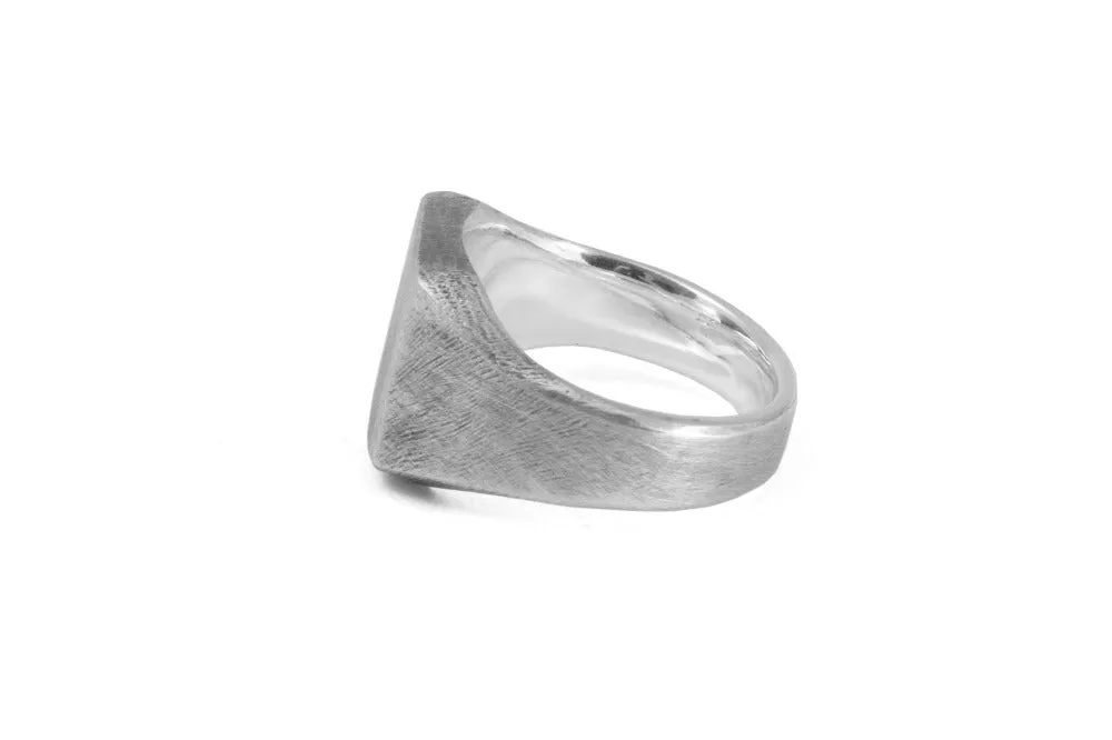 #023 - Signet Ring Square