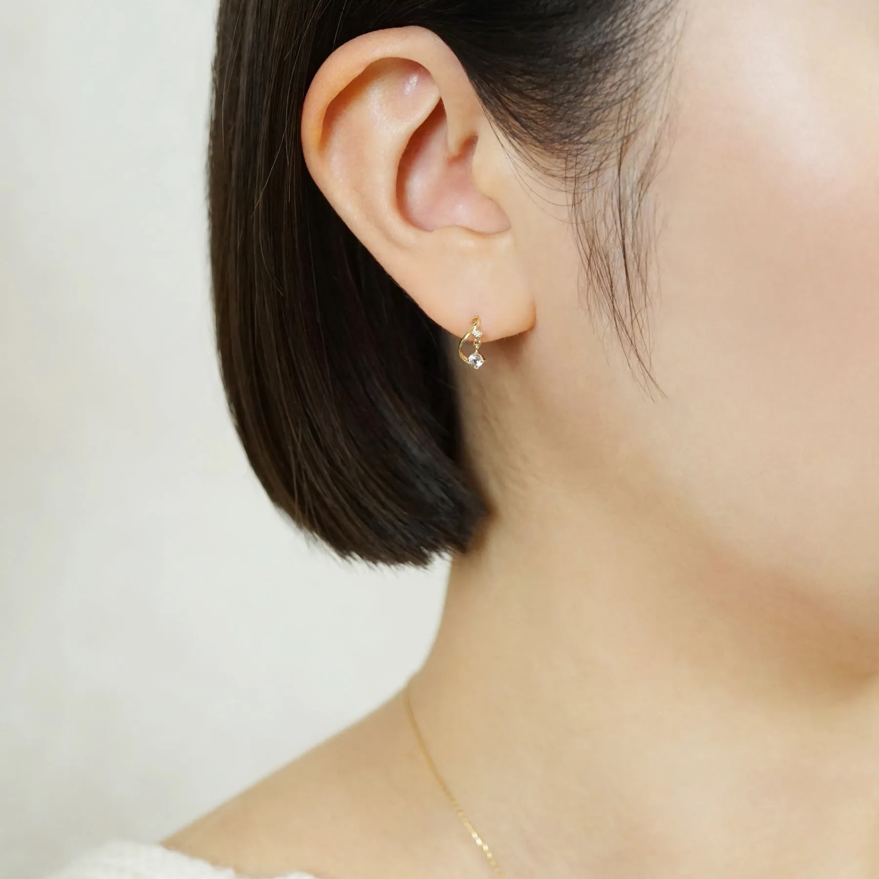18K/10K Diamond Twisted Swinging Earrings (Yellow Gold)