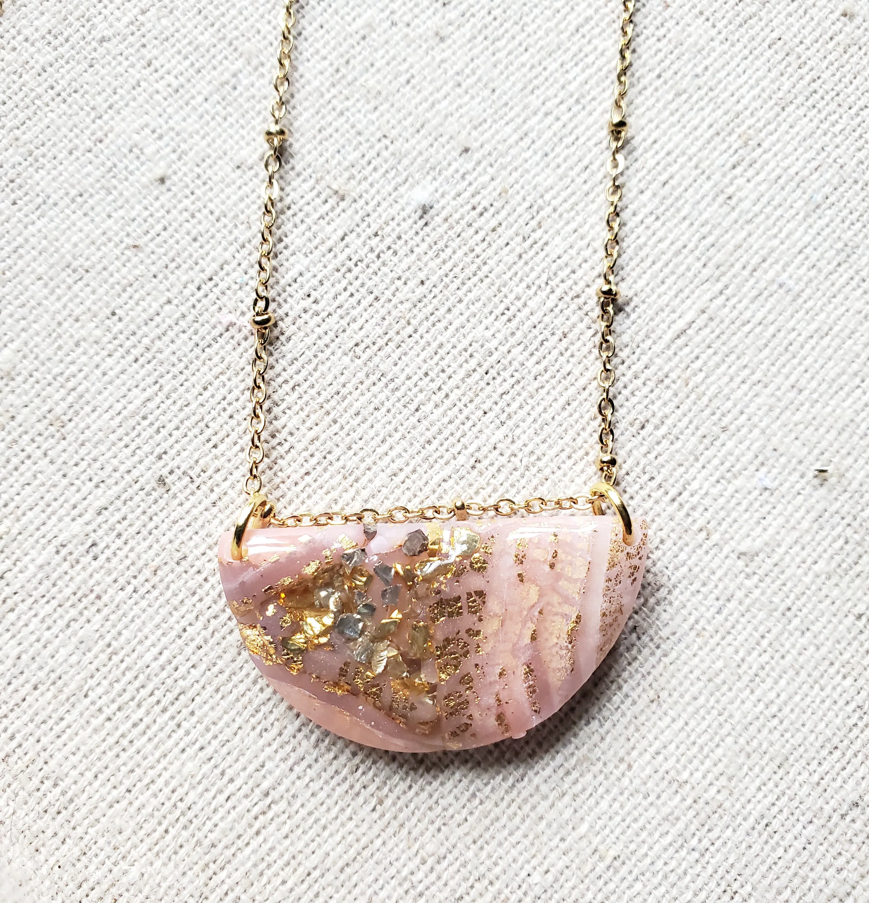 Agate Inspired Pendant Necklace