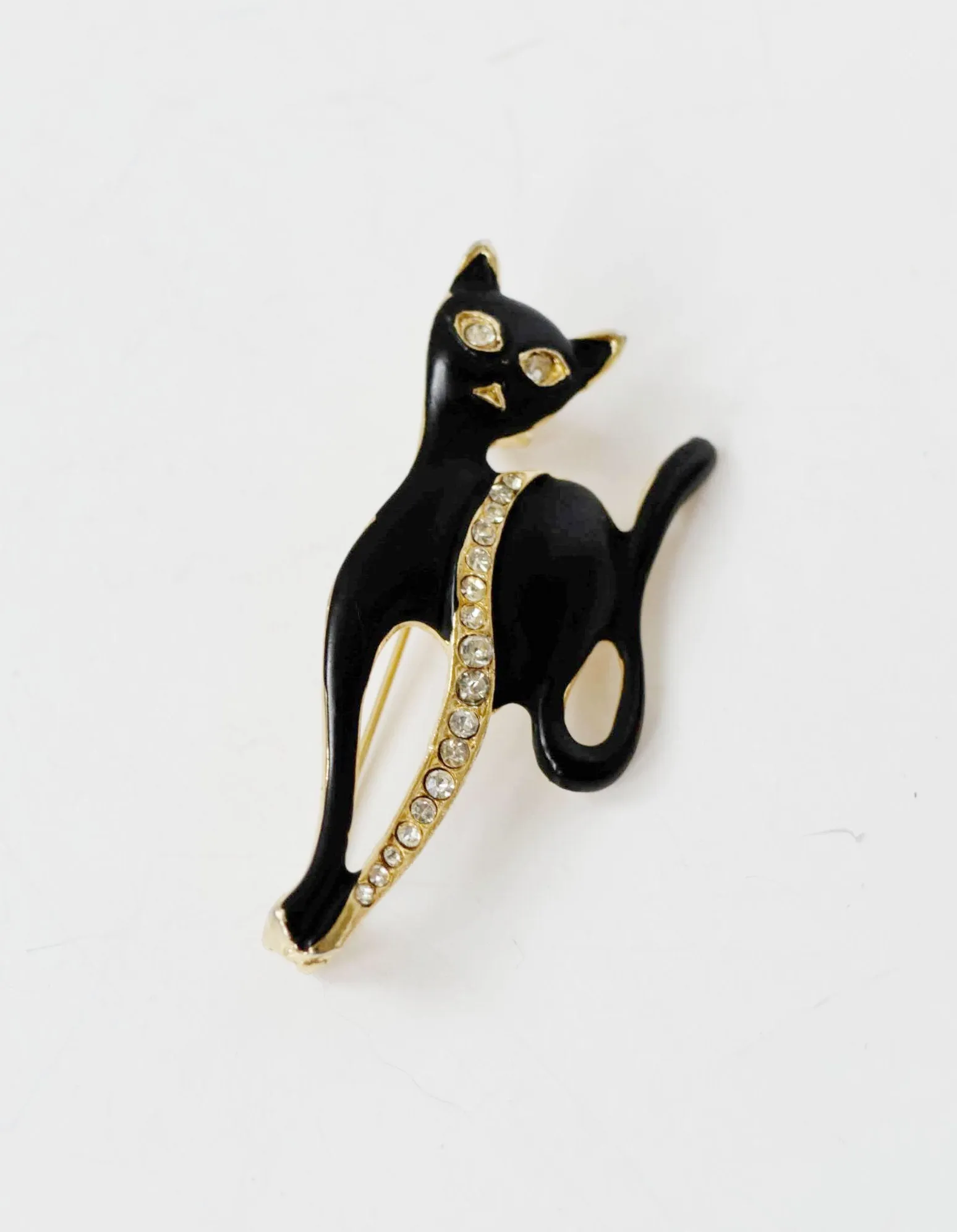 Black Cat Figural Pin Brooch - A Vintage Treasure with Sparkling Eyes