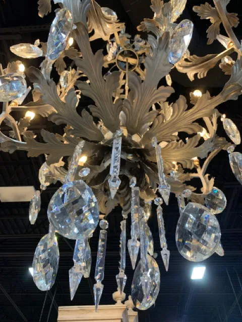 *CHANDELIER SILVER FINISH WITH CRYSTALS