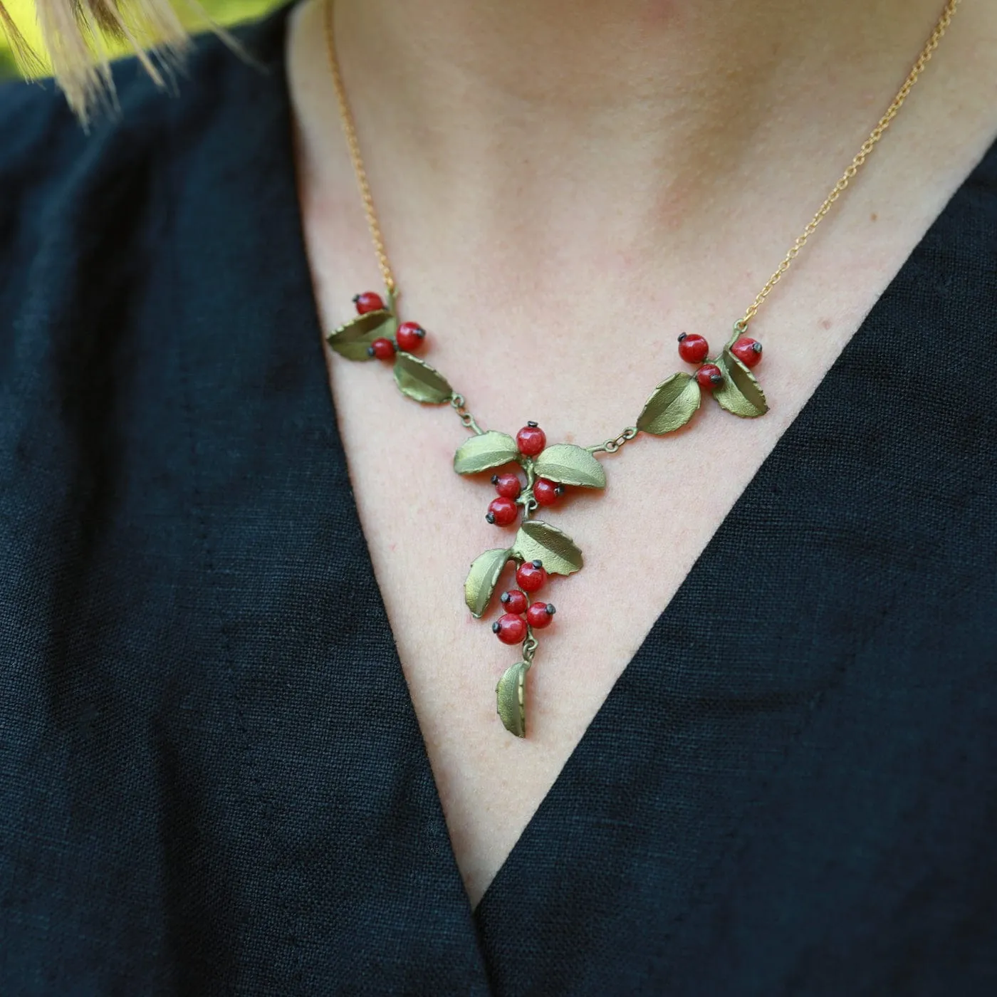 Holly Necklace