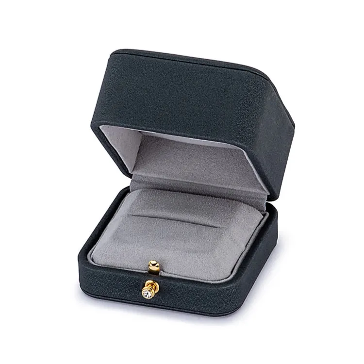 Penny Round Milgrain Diamond Ring