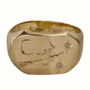 reimagined V I N T A G E // the best witch / 10k witch flying on a broom in the night sky signet ring / size 6.5