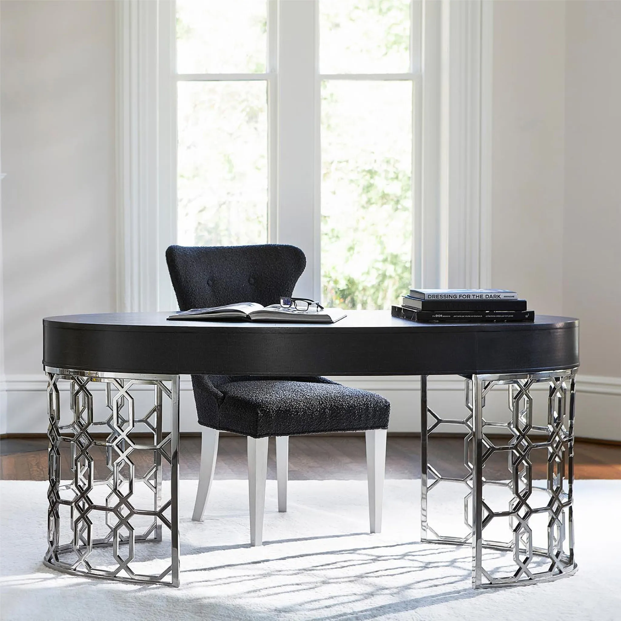 SILHOUETTE DESK