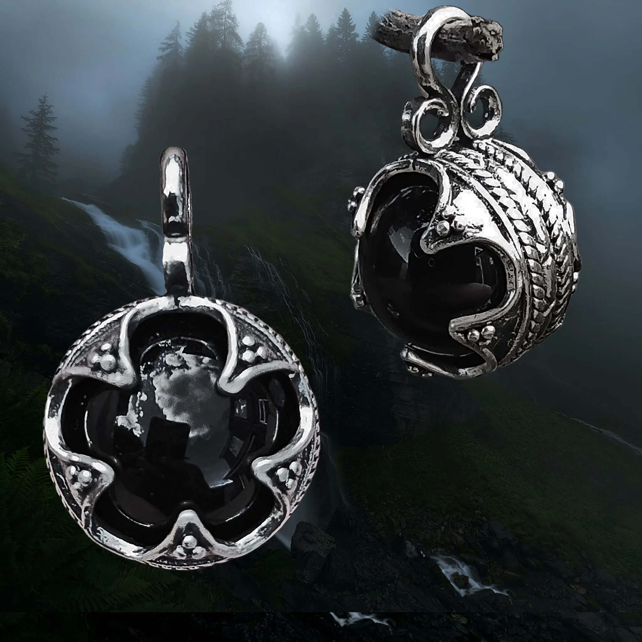 Small Silver Gotland Onyx Ball Pendant