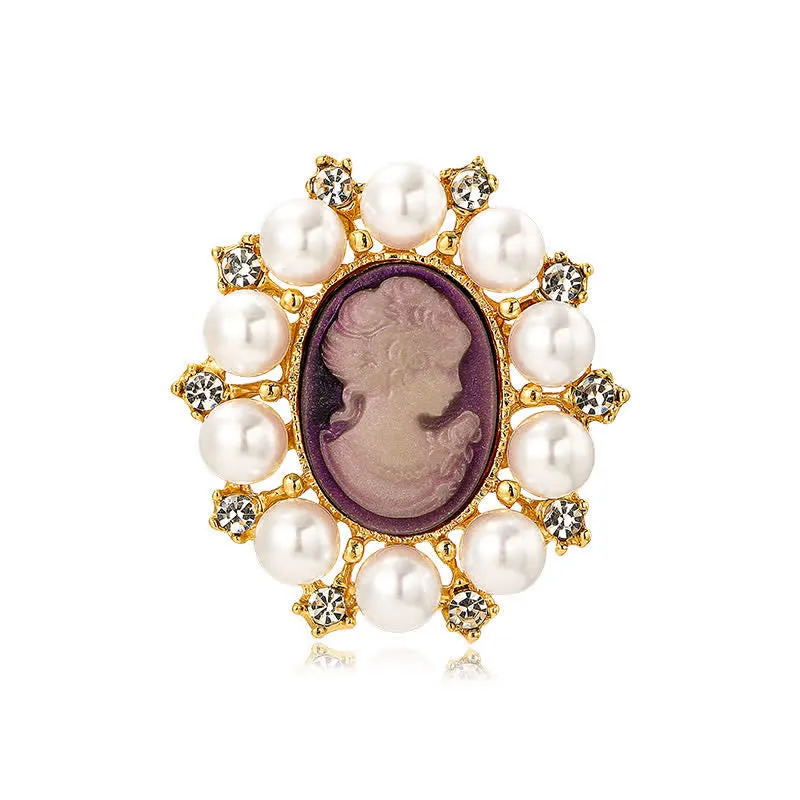 Women's Palace Relief Beauty Pearl Brooch